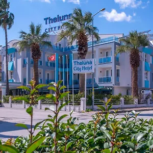 Theluna Hotel